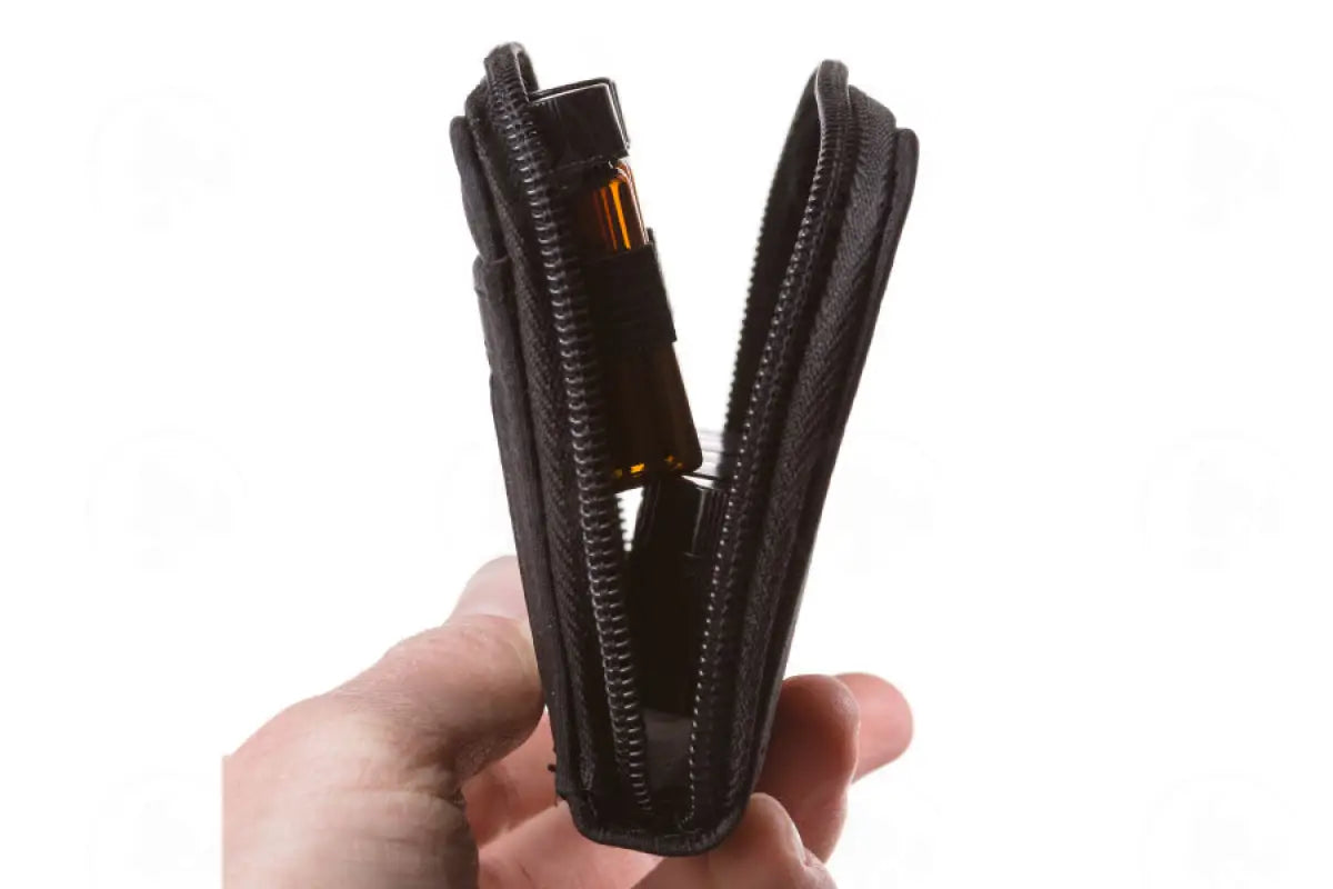 Sample Case: Includes 12 Vials (5/8 Dram)