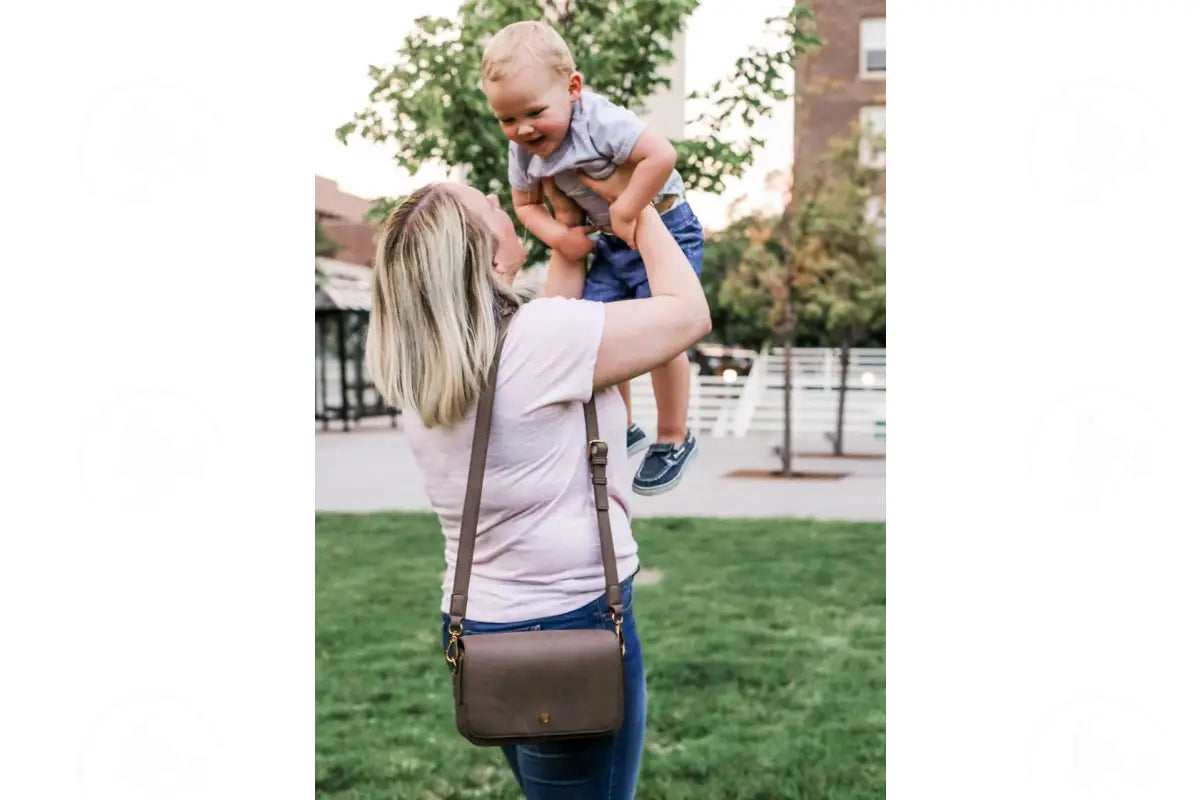 Original Deb Essential Oil Crossover/Shoulder Purse