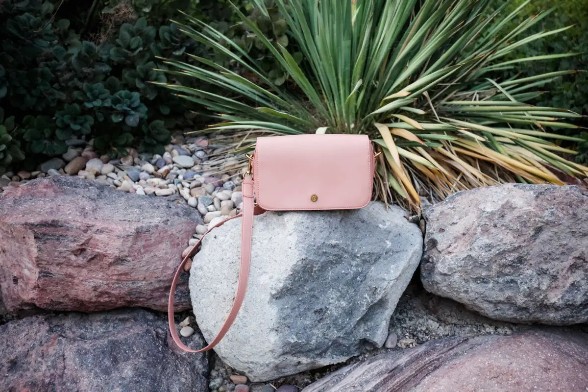 Original Deb Essential Oil Crossover/Shoulder Purse