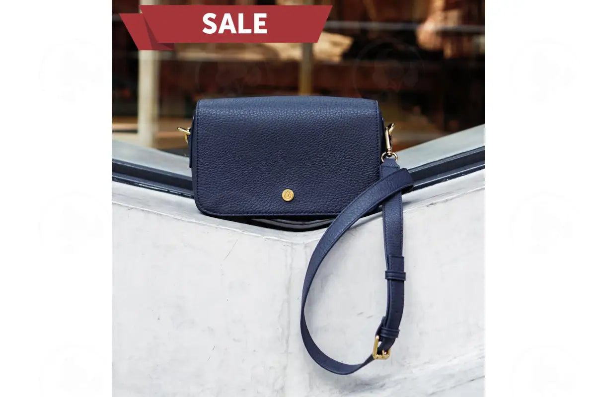 Original Deb Essential Oil Crossover/Shoulder Purse Navy