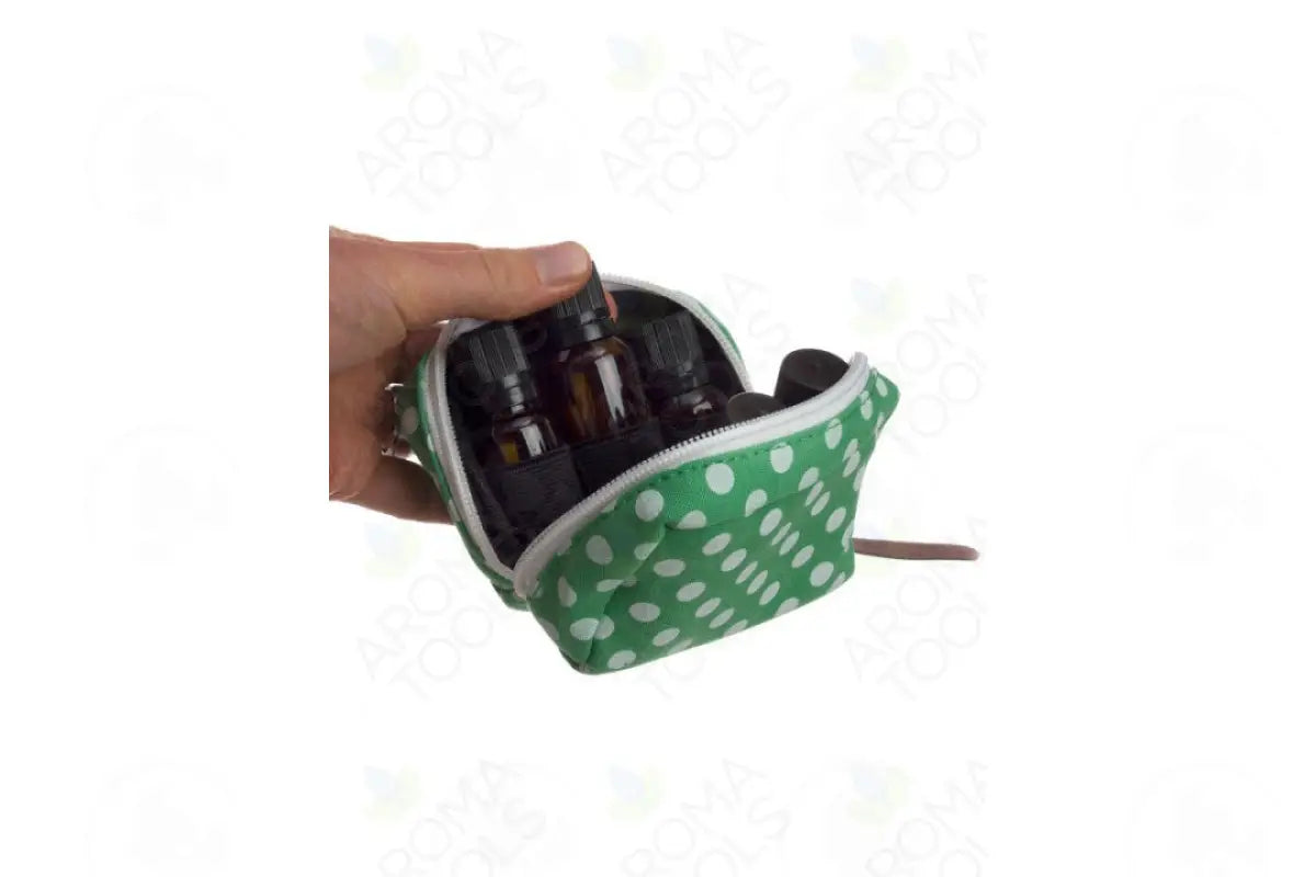 Polka Dot Travel Case: 15 Ml (Holds 6 Vials)